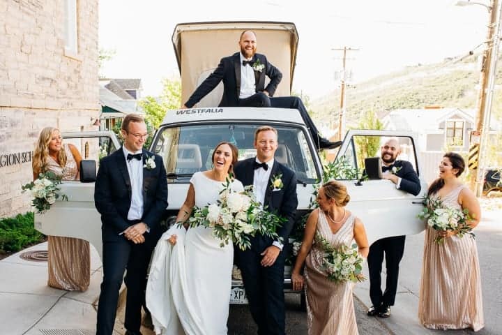 Happy-Wedding-Party-Groomsmen-Bridesmaid
