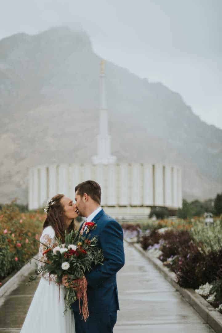 Outdoor-Mormon-Bridals-Provo-Temple