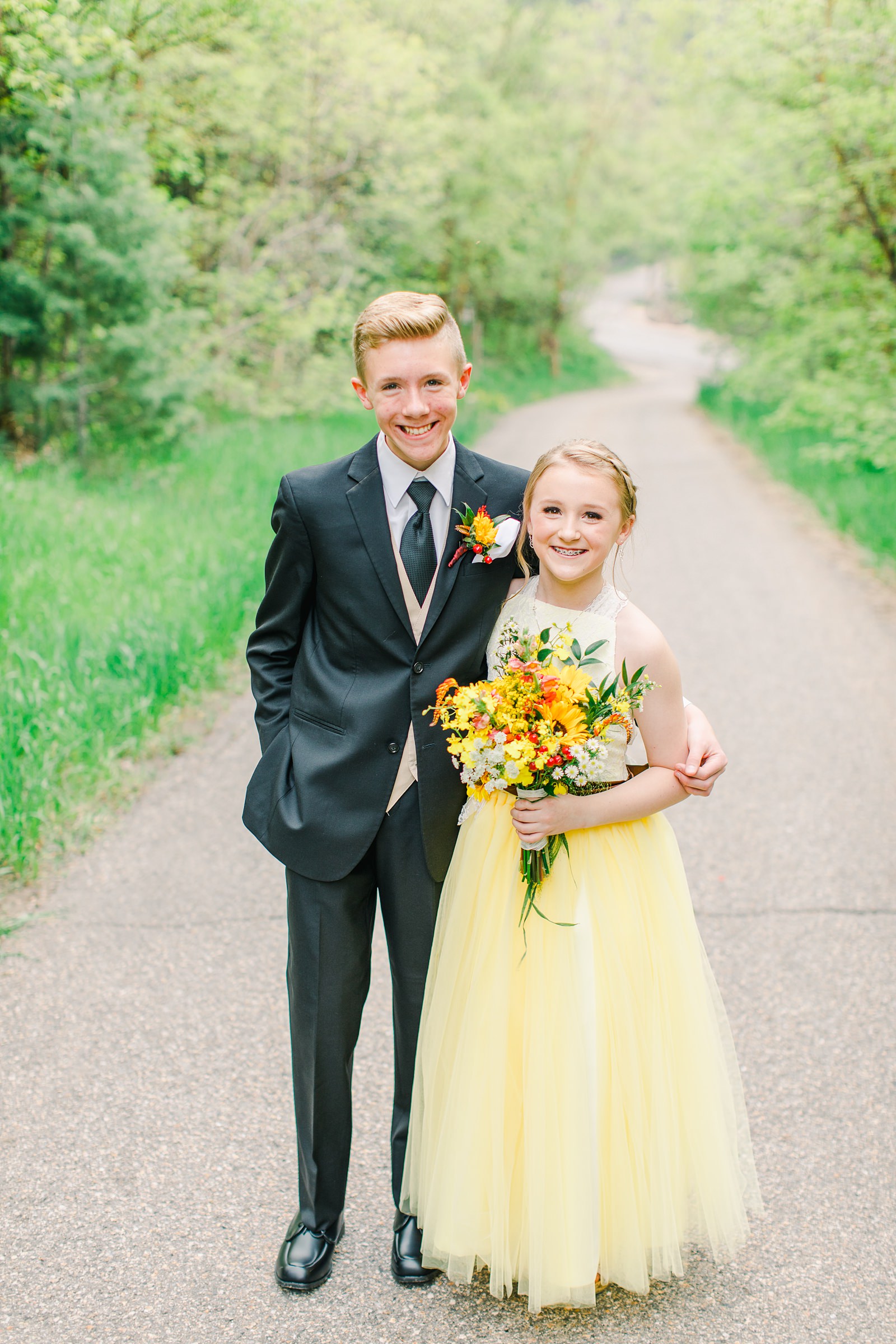 Millcreek Inn Summer Wedding, Utah wedding photography Millcreek Canyon, Salt Lake City, yellow bridesmaid dress, sunflower bouquet flowers