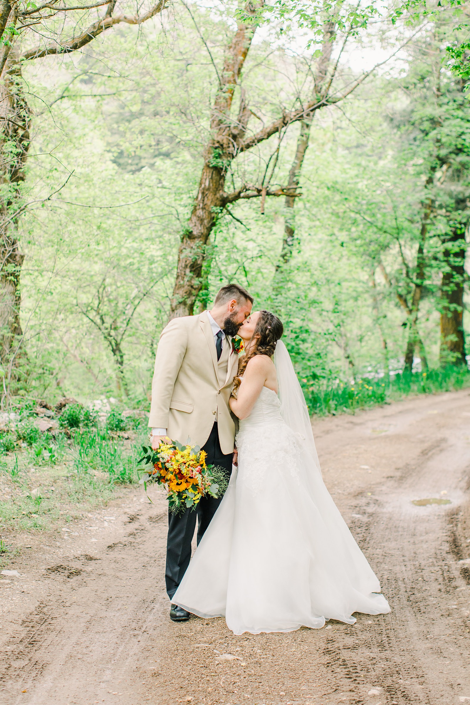 Millcreek Inn Summer Wedding, Utah wedding photography Millcreek Canyon, Salt Lake City, bride and groom