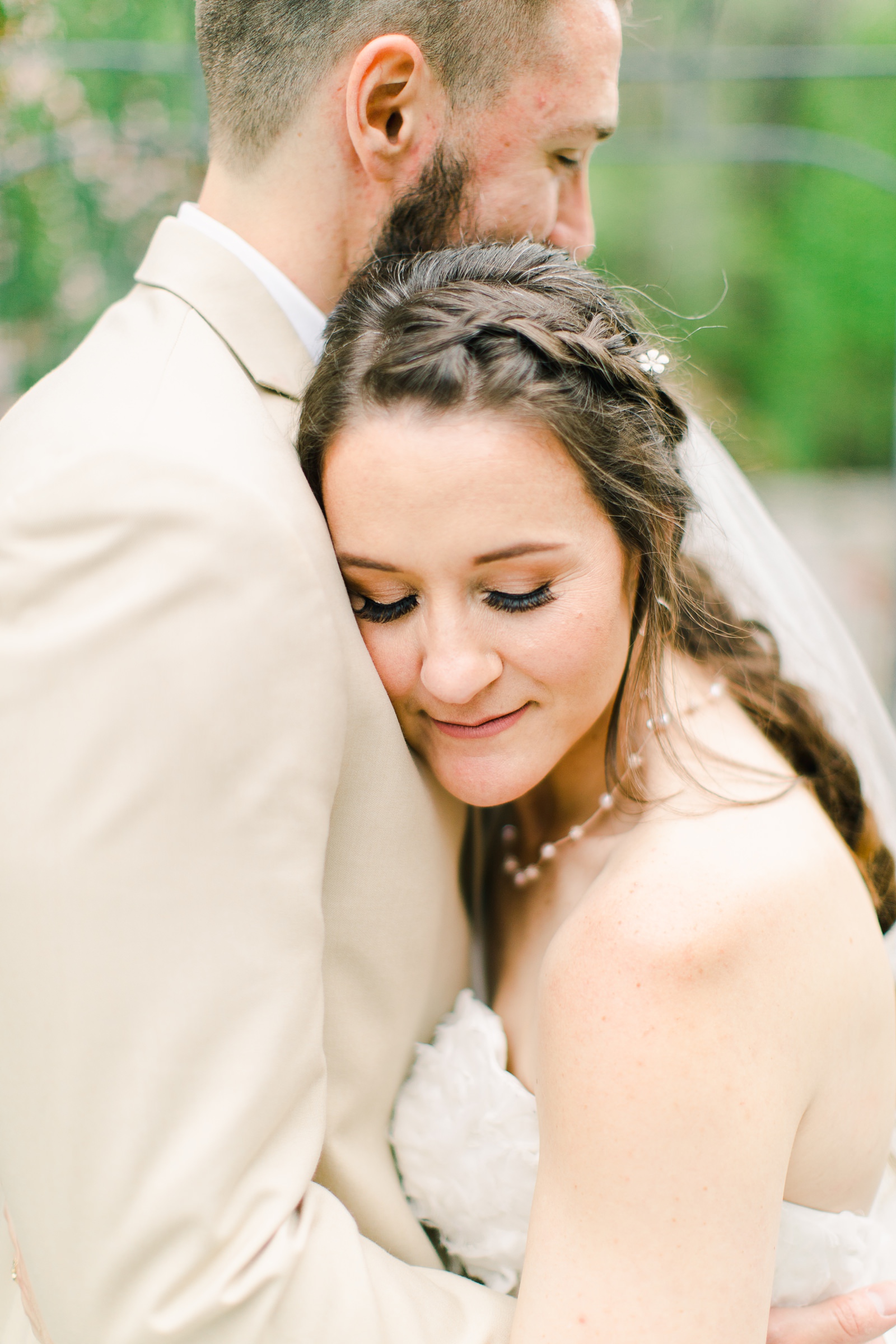 Millcreek Inn Summer Wedding, Utah wedding photography Millcreek Canyon, Salt Lake City, bride and groom