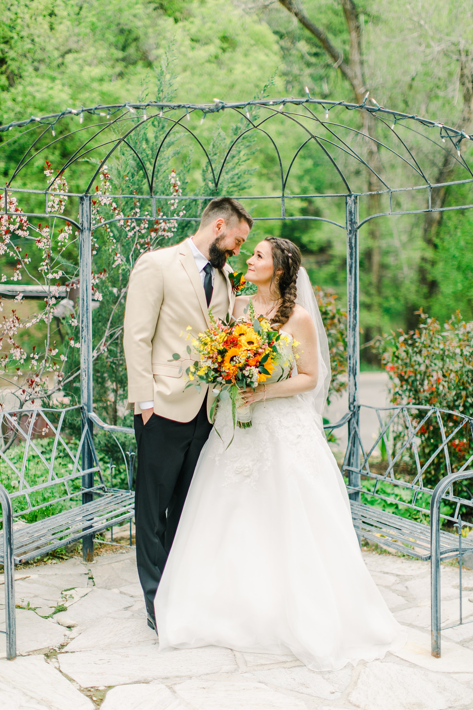 Millcreek Inn Summer Wedding, Utah wedding photography Millcreek Canyon, Salt Lake City, bride and groom