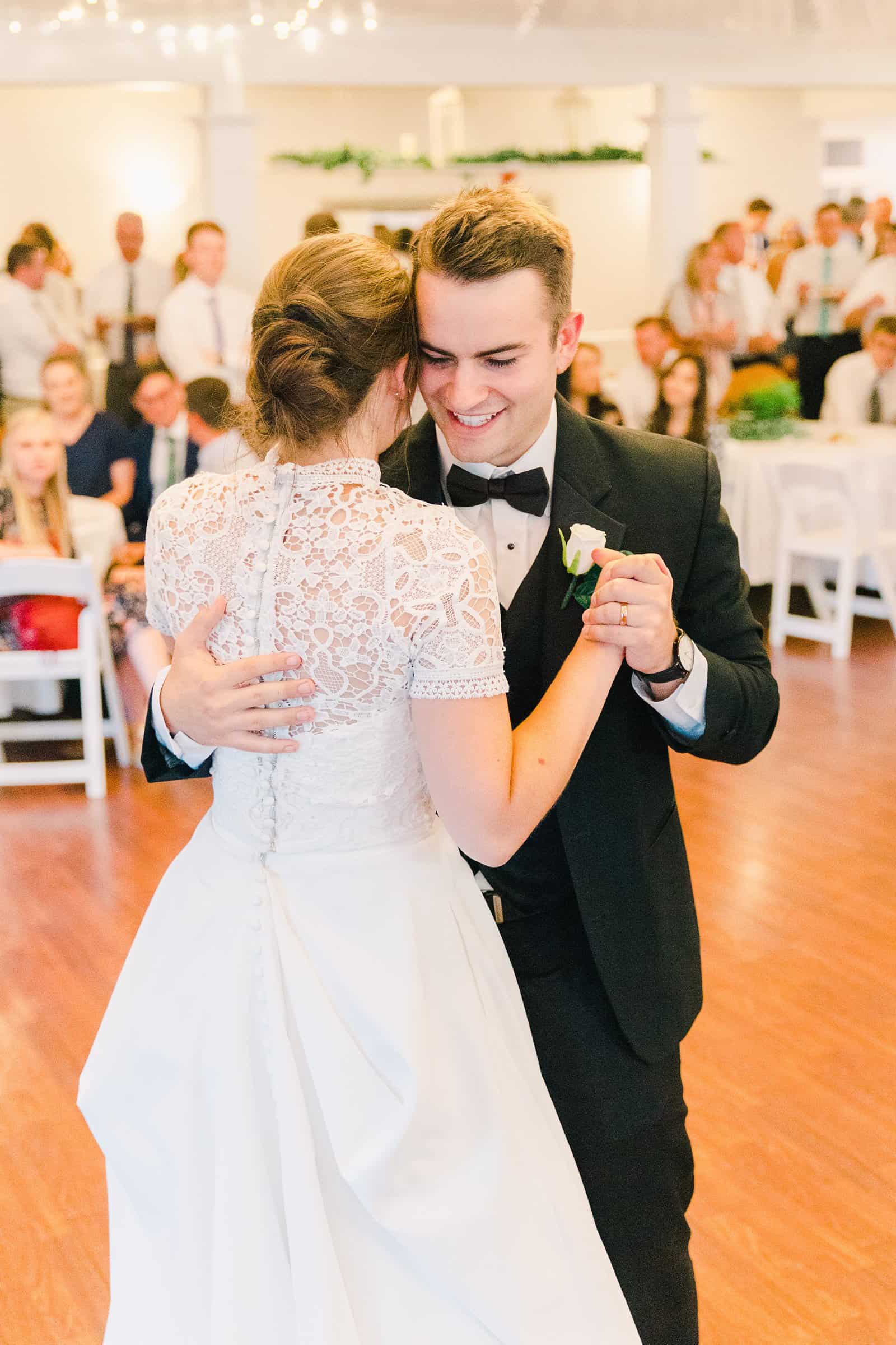 Clarion Gardens Payson Utah Wedding, bride and groom first dance