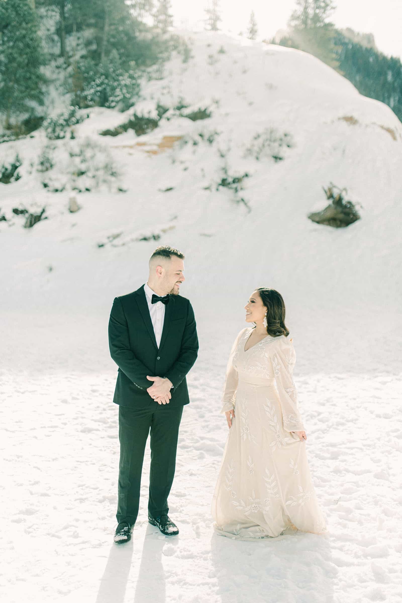 Winter bride and groom, winter wedding