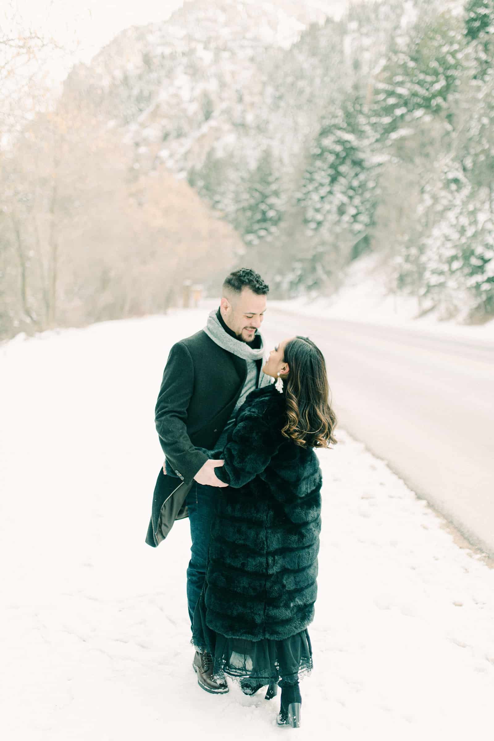 Winter engagement session outfits