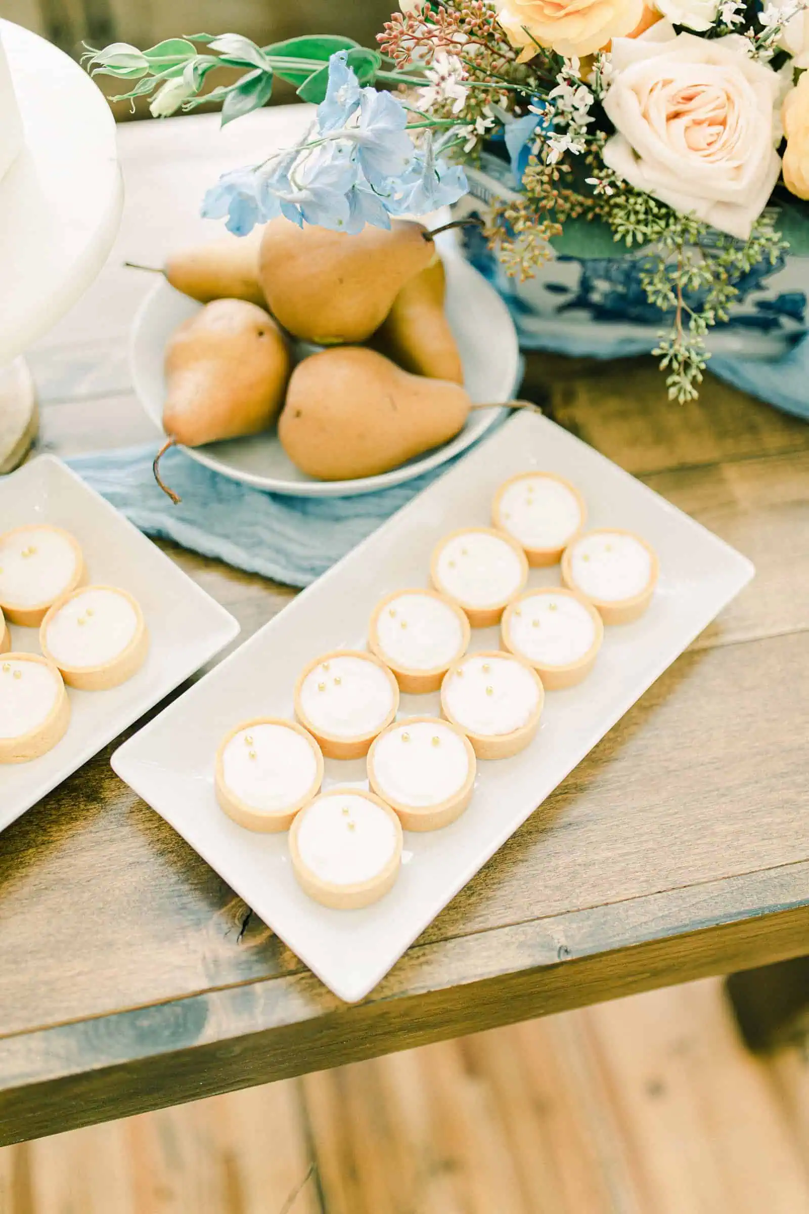 Wedding desserts white tarts, European pastries wedding dessert