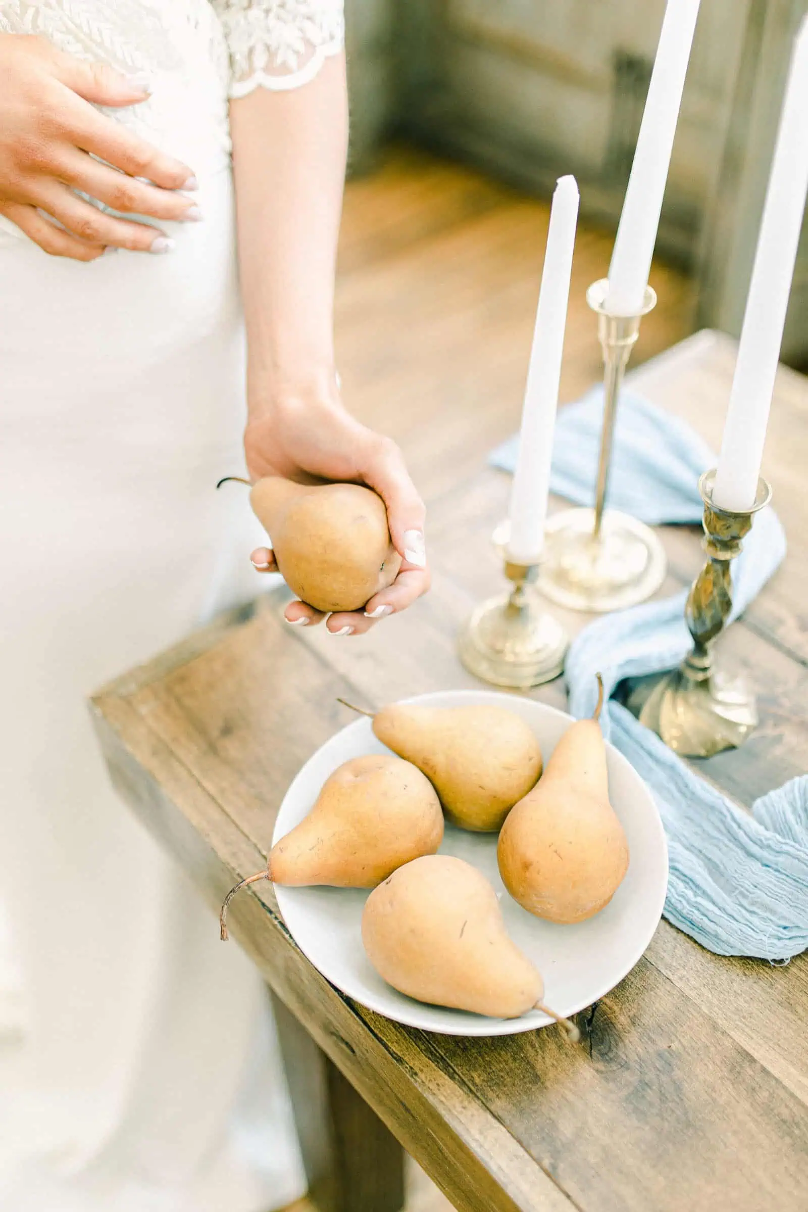 Bride holding pears, old world wedding, European wedding