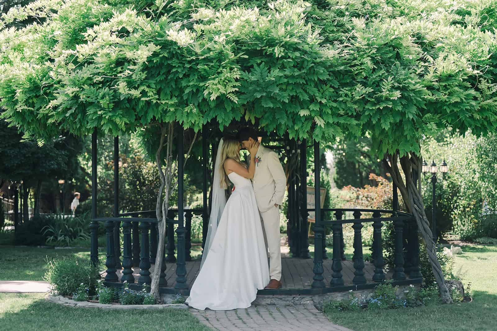 Garden Wedding Photos at Wadley Farms