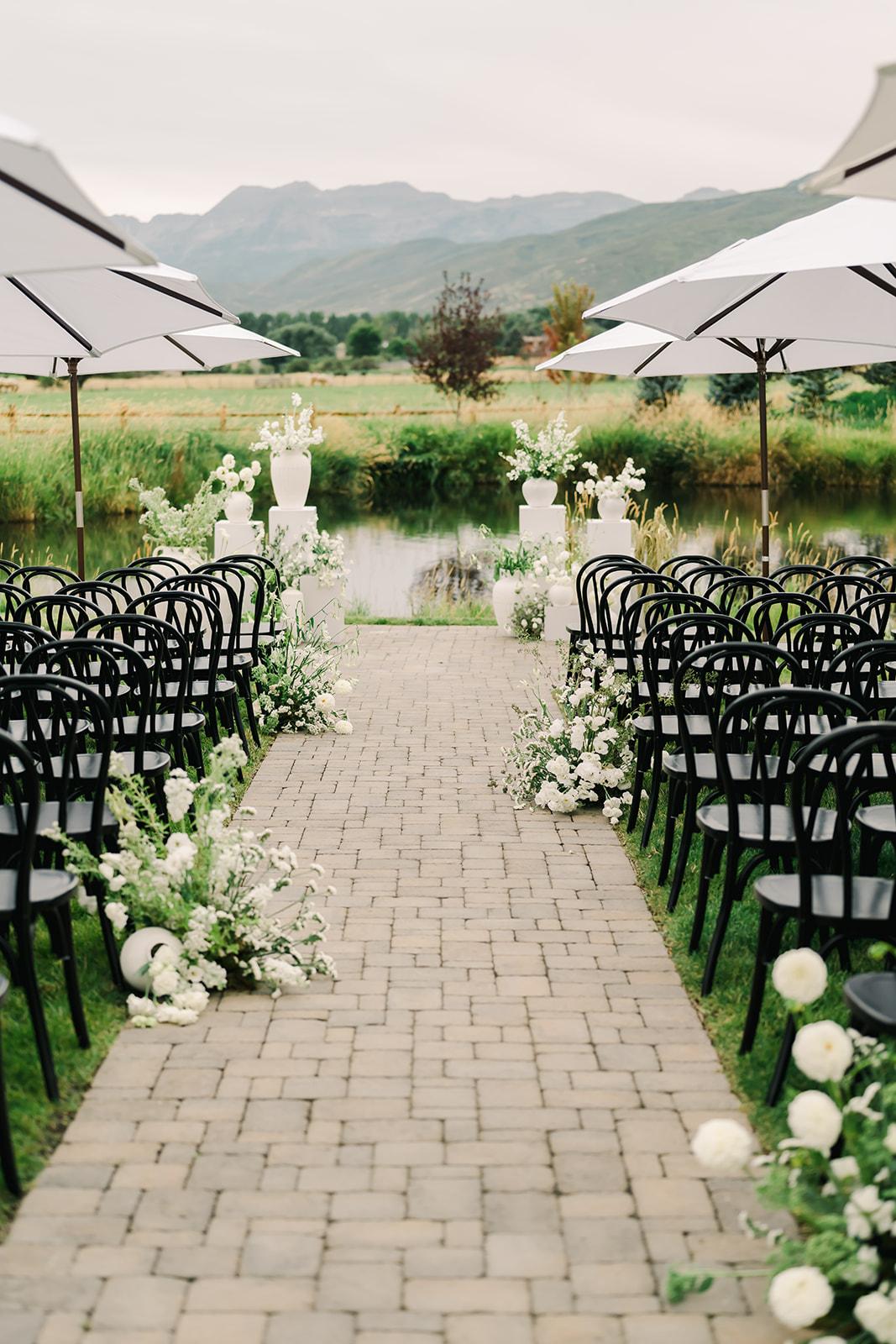 Outdoor Wedding Ceremony at River Bottoms Ranch