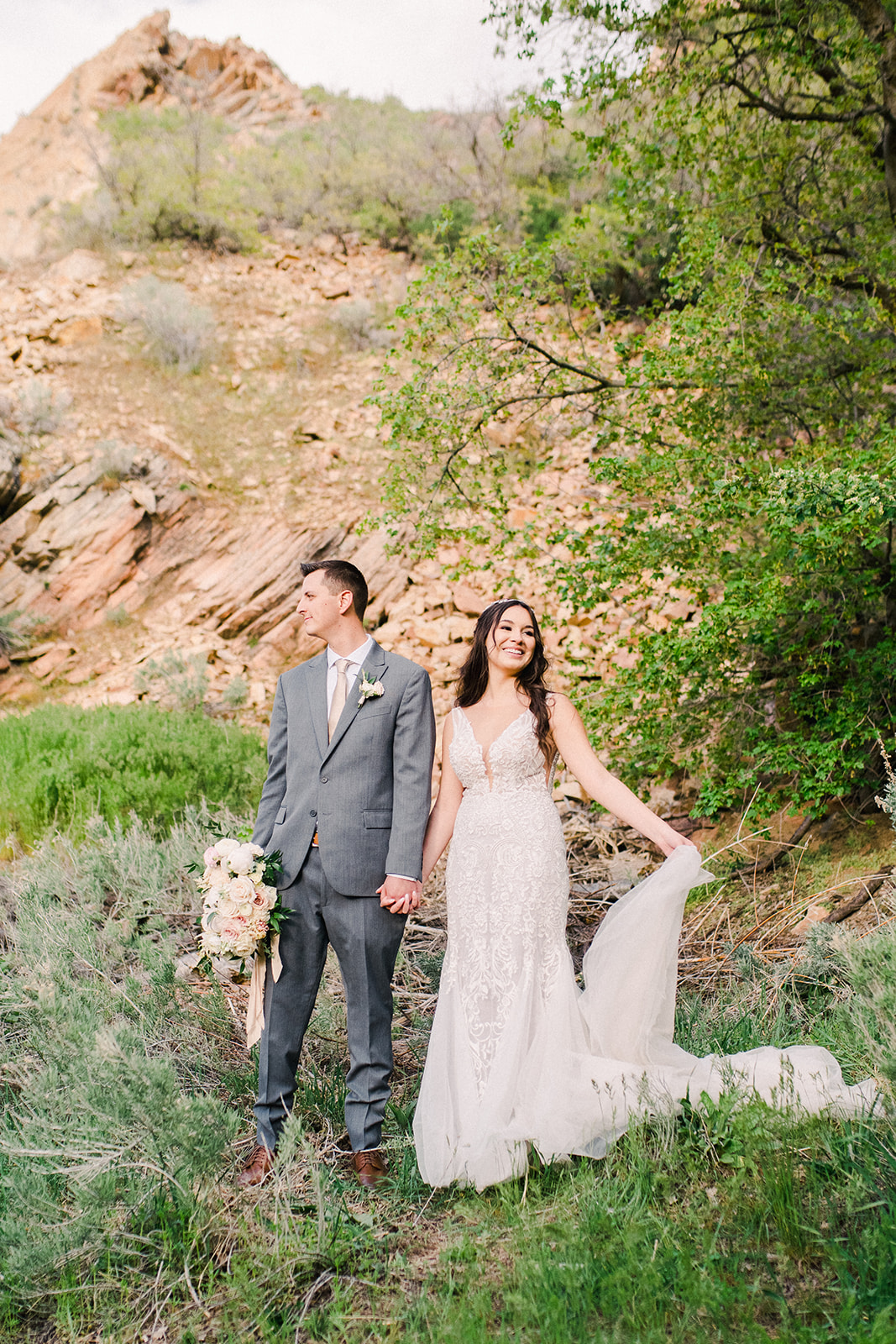 Wedding Photos by Branson Maxwell at Louland Falls Wedding Venue Utah