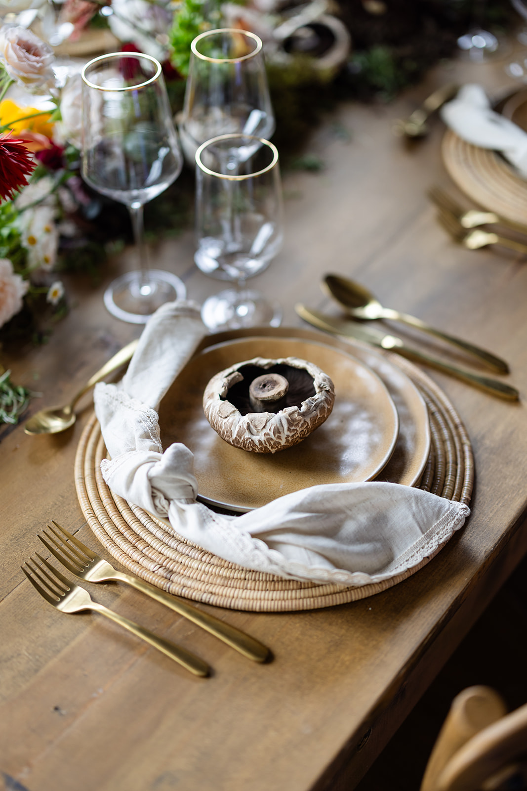 Mixed Elements for Table Decor at Utah Wedding