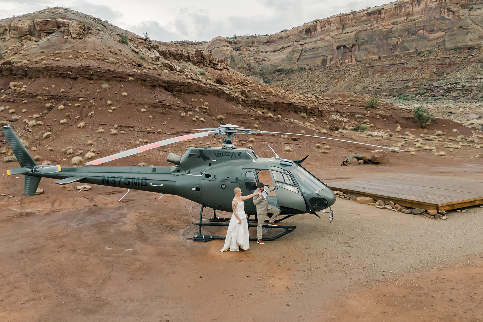 Bride and Groom Board Helicopter for Red Earth Venue Wedding
